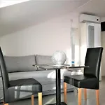 Milic - With Sea View 4 - 2 شقة *