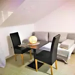 Milic - With Sea View 4 - 2 * غورني كارين