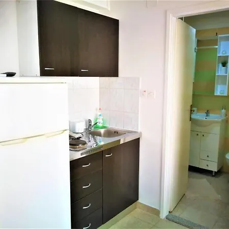 Milic - With Sea View 4 - 2 Apartamento Gornji Karin