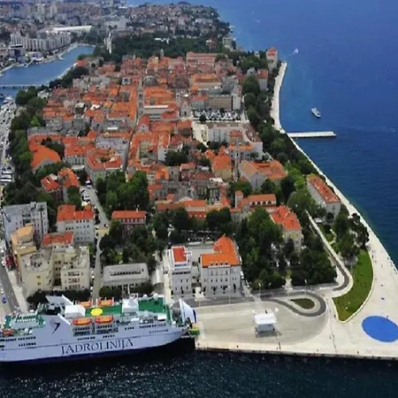 Milic - With Sea View 4 - 2 Apartamento Gornji Karin