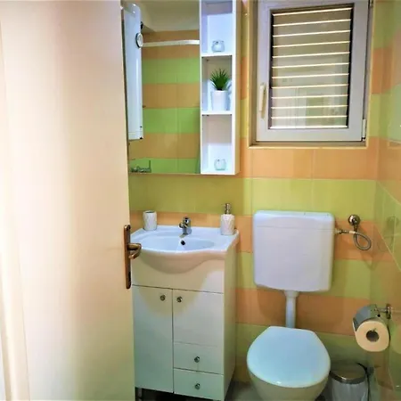 Milic - With Sea View 4 - 2 *