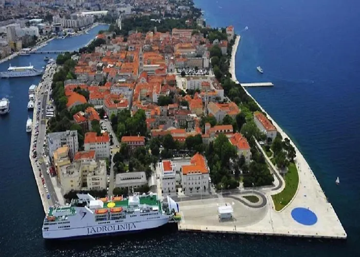 Milic - With Sea View 4 - 2 Апартаменты Горни-Карин